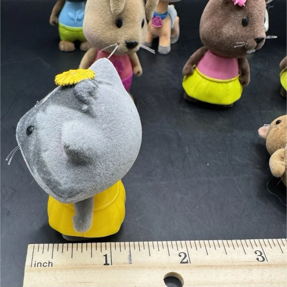 Lot Of 12 Li'l Woodreez Bobblezeez Flocked Animals Imaginative Role Play